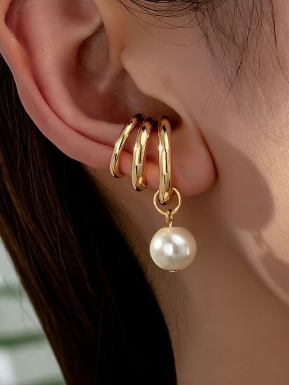 Pearldrop ear cuff 2419